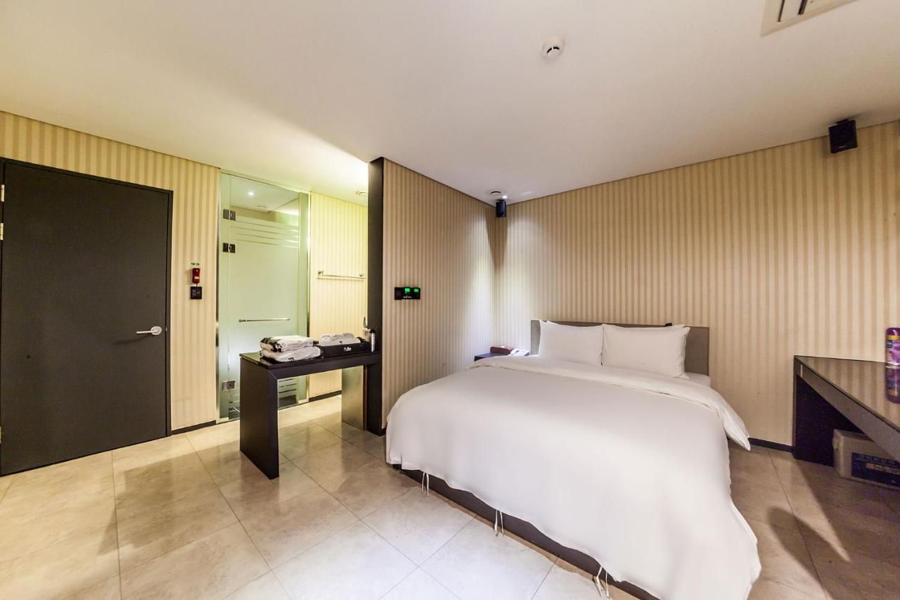 Jbis Hotel Uijeongbu Екстер'єр фото