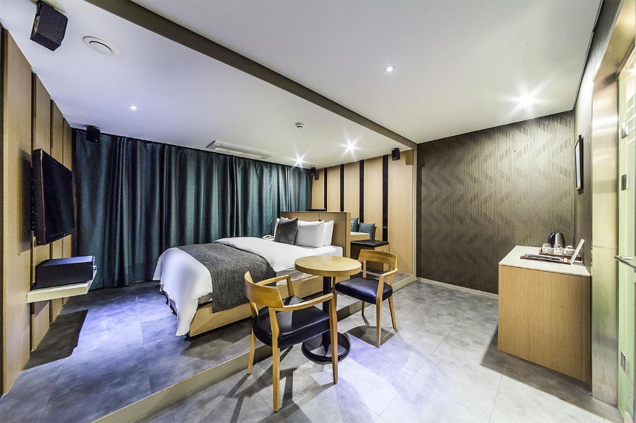 Jbis Hotel Uijeongbu Екстер'єр фото