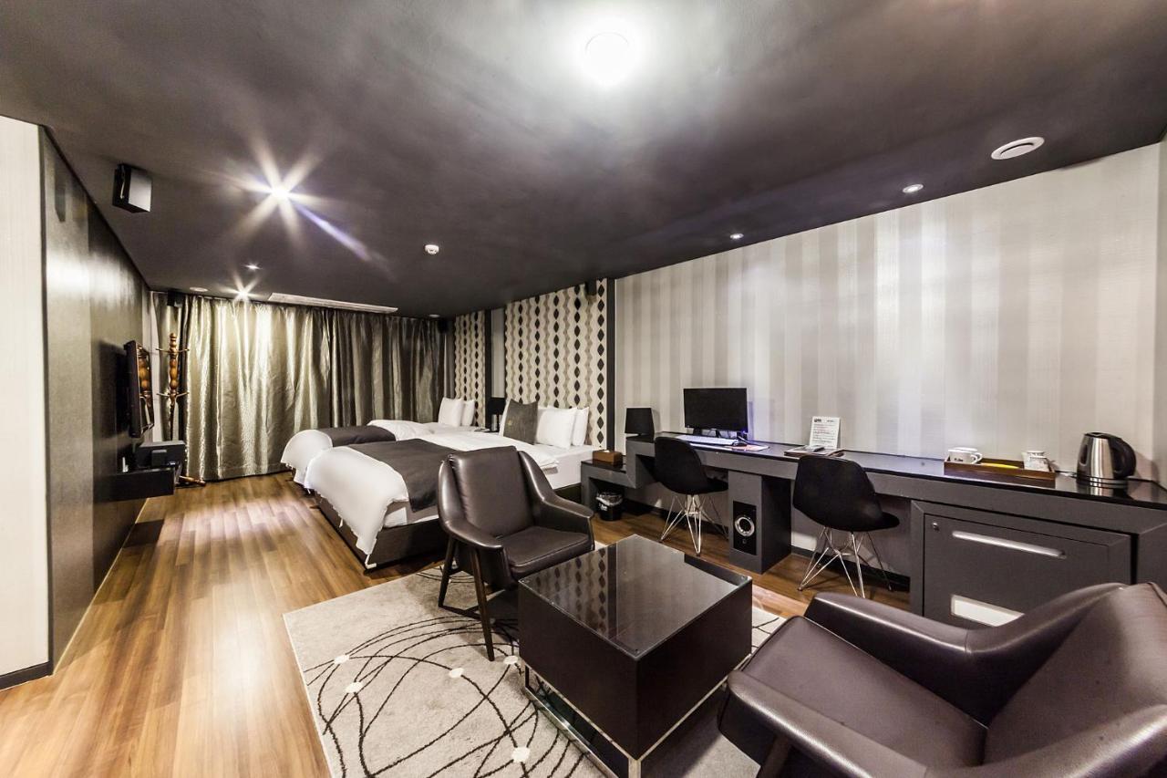 Jbis Hotel Uijeongbu Екстер'єр фото