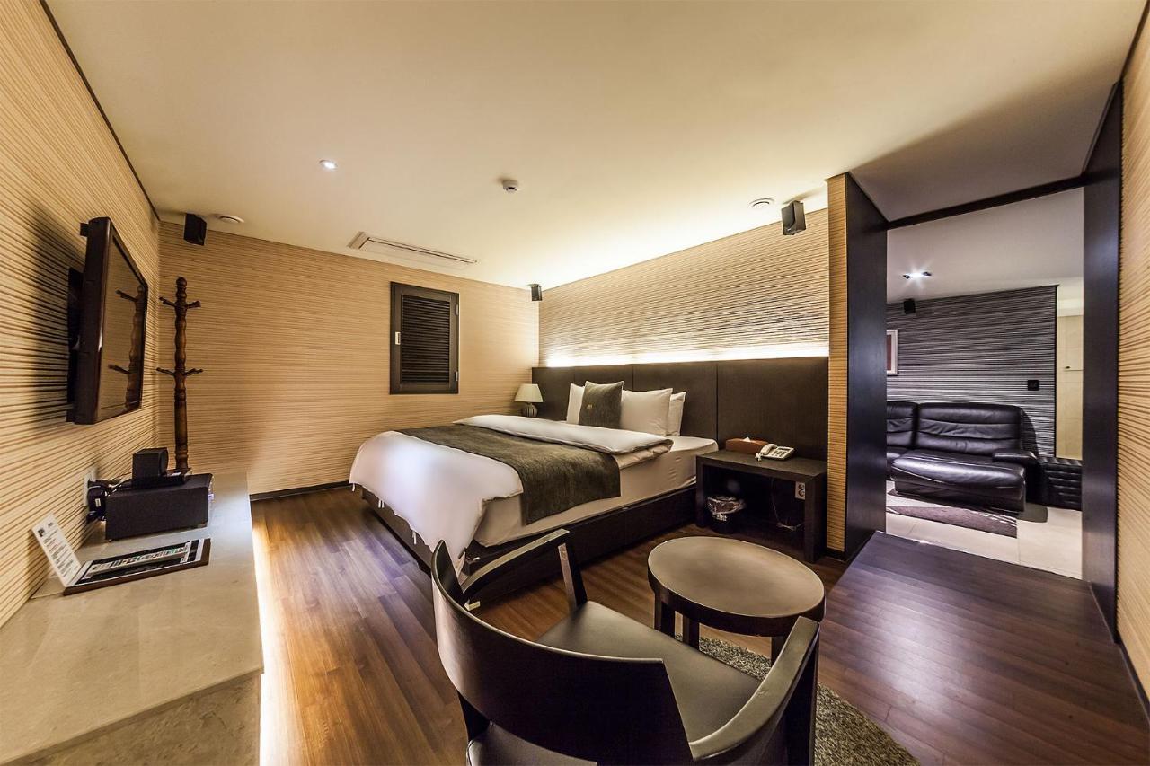 Jbis Hotel Uijeongbu Екстер'єр фото