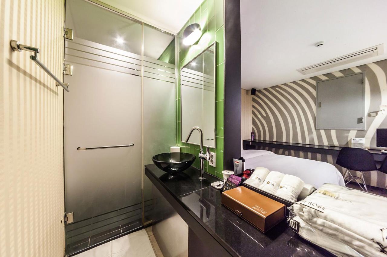 Jbis Hotel Uijeongbu Екстер'єр фото