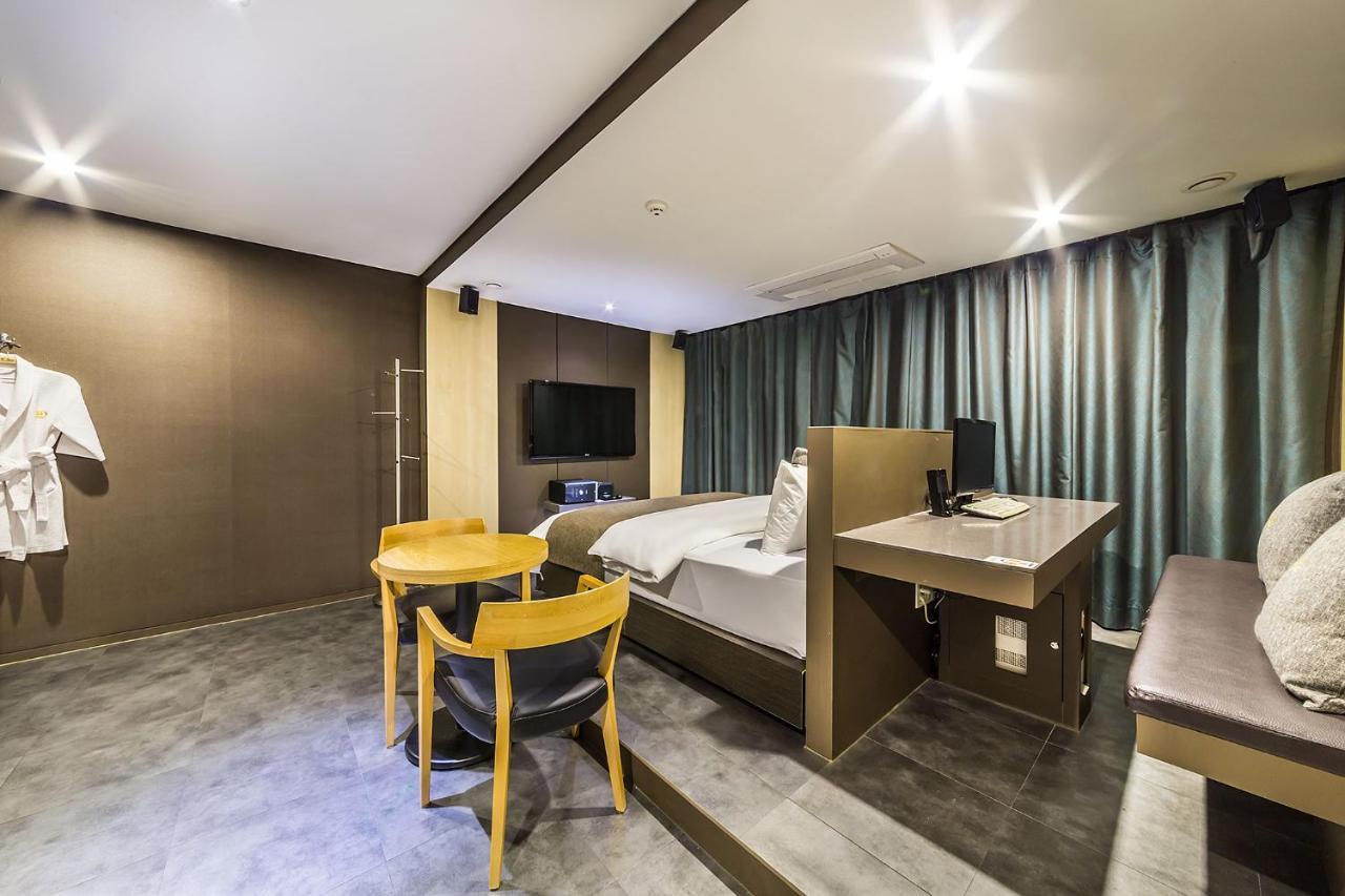 Jbis Hotel Uijeongbu Екстер'єр фото