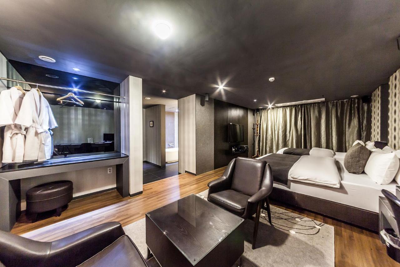 Jbis Hotel Uijeongbu Екстер'єр фото